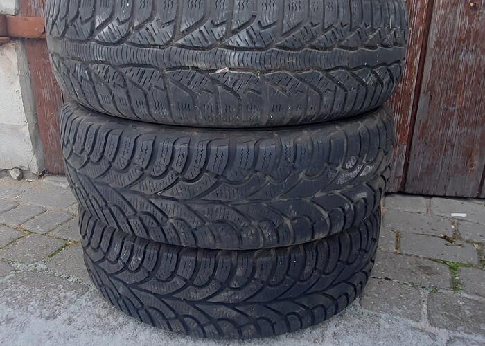 Grajewo ogłoszenia: Witam sprzedam komplet opon zimowych 400zl
185/65/15